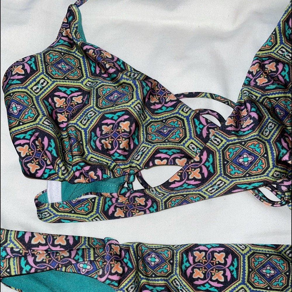 Bathing Suit Set - Picture 2 of 4